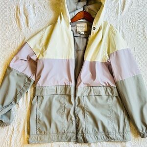 Weatherproof Vintage Cream and Gray Jacket